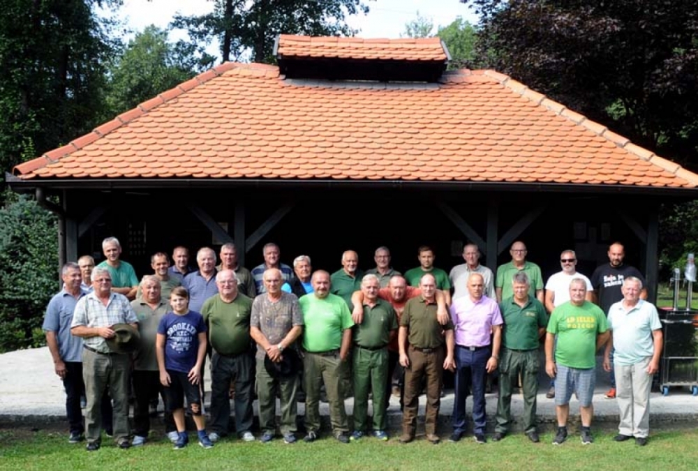 Gotovo tisuću vjernika krenulo put Voćina
