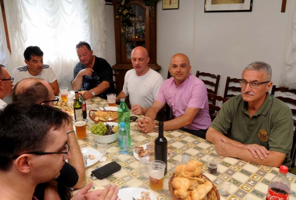 Gotovo tisuću vjernika krenulo put Voćina