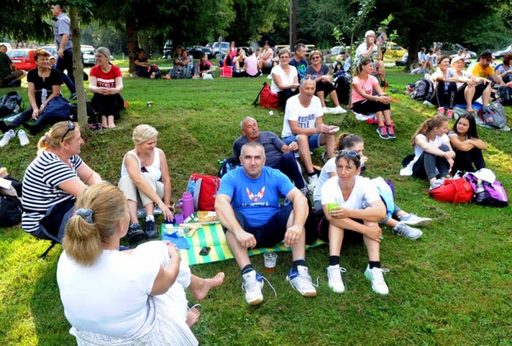 Gotovo tisuću vjernika krenulo put Voćina