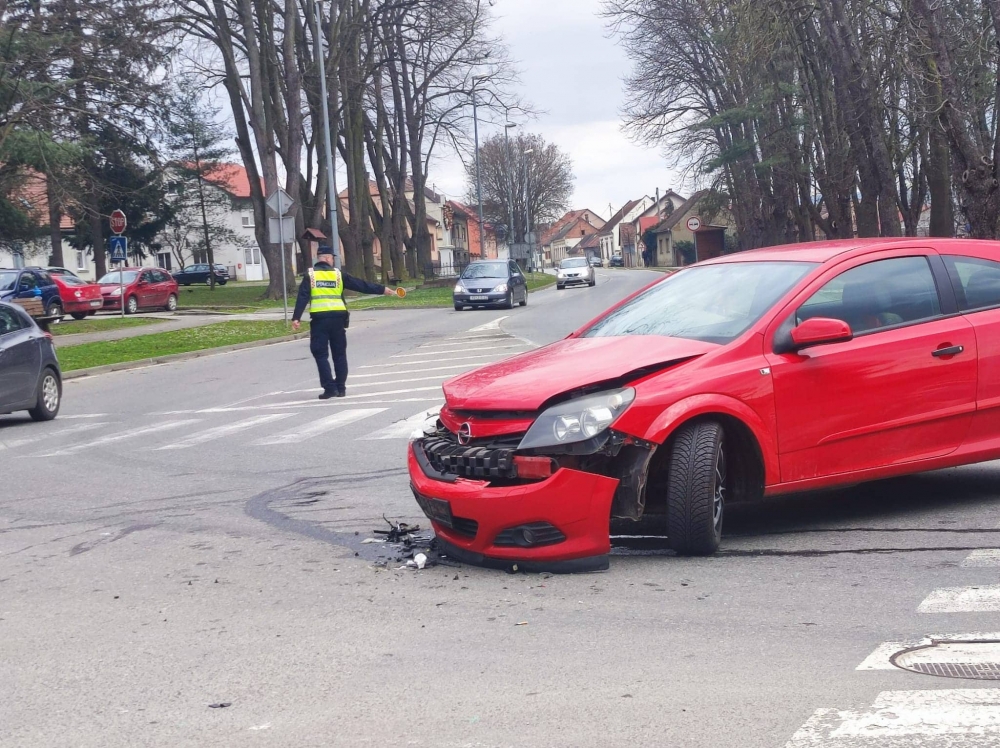UPRAVO: Prometna nesreća u Pleternici