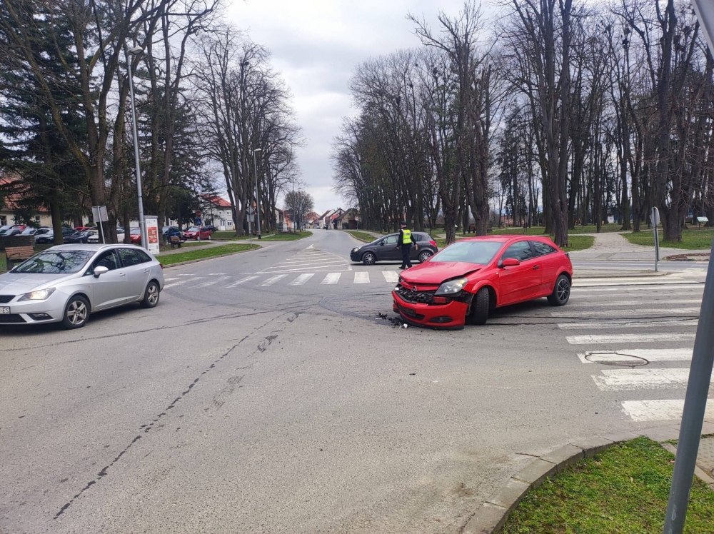 UPRAVO: Prometna nesreća u Pleternici