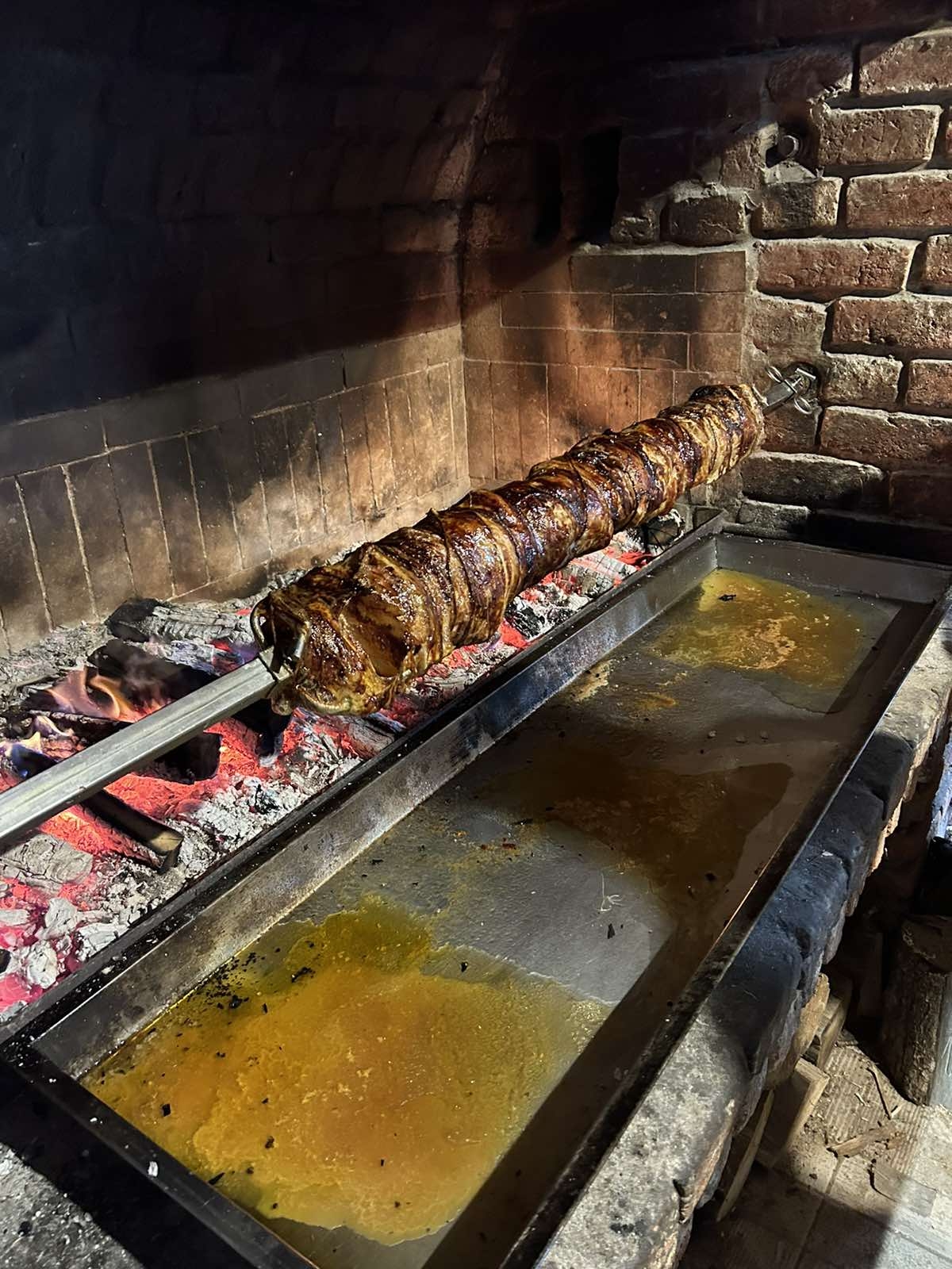 Regionalne hrvatske kuhinje- studenti Enogastronomije u nastavnoj bazi Zlatni lug
