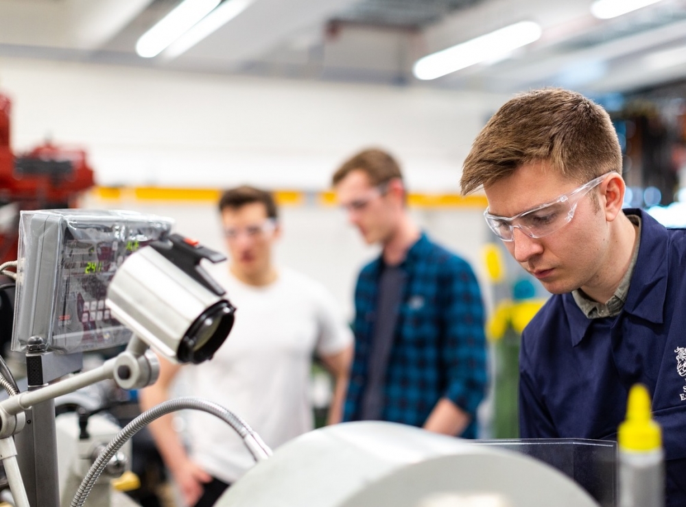 Učenici Tehničke škole Požega uskoro će se uvježbavati na najmodernijim strojevima u Karlovcu