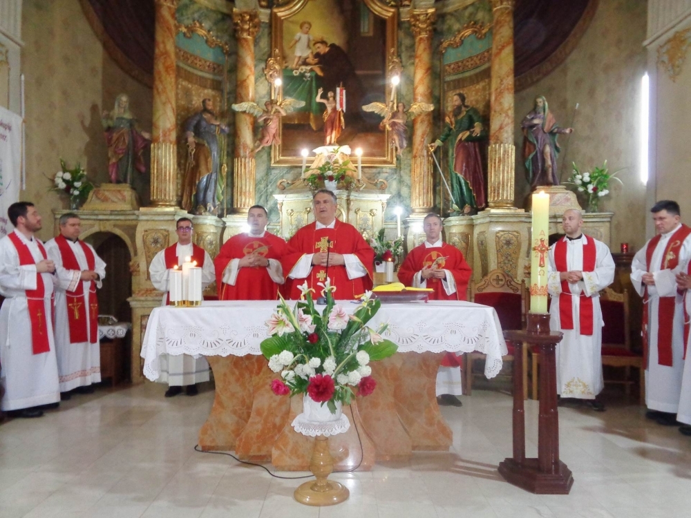 Hodočašće Pakračkog dekanata u Staro Petrovo Selo