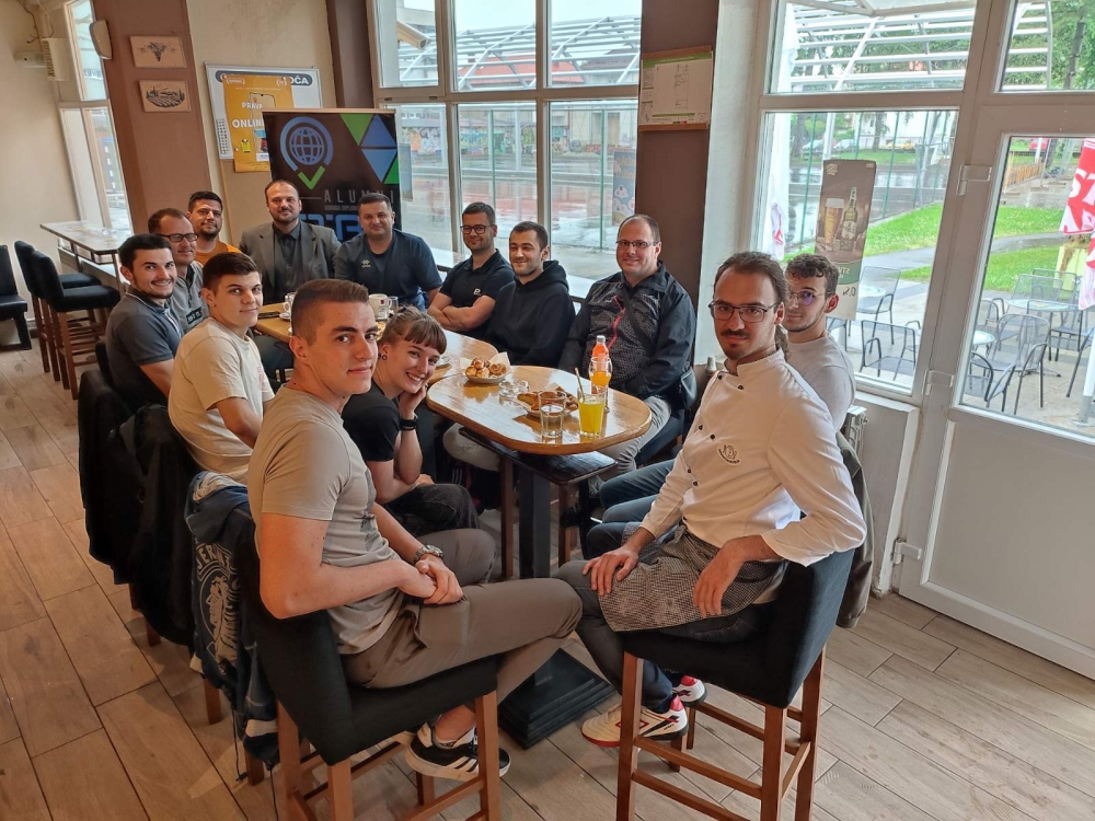 Alumni ’FTRR’ druženjem obilježio ’Tjedan karijera Sveučilišta u Osijeku’