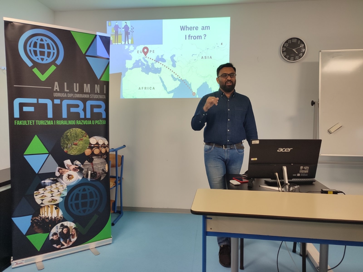 U Požegi održano predavanje ’Indija najmnogoljudnija zemlja svijeta’