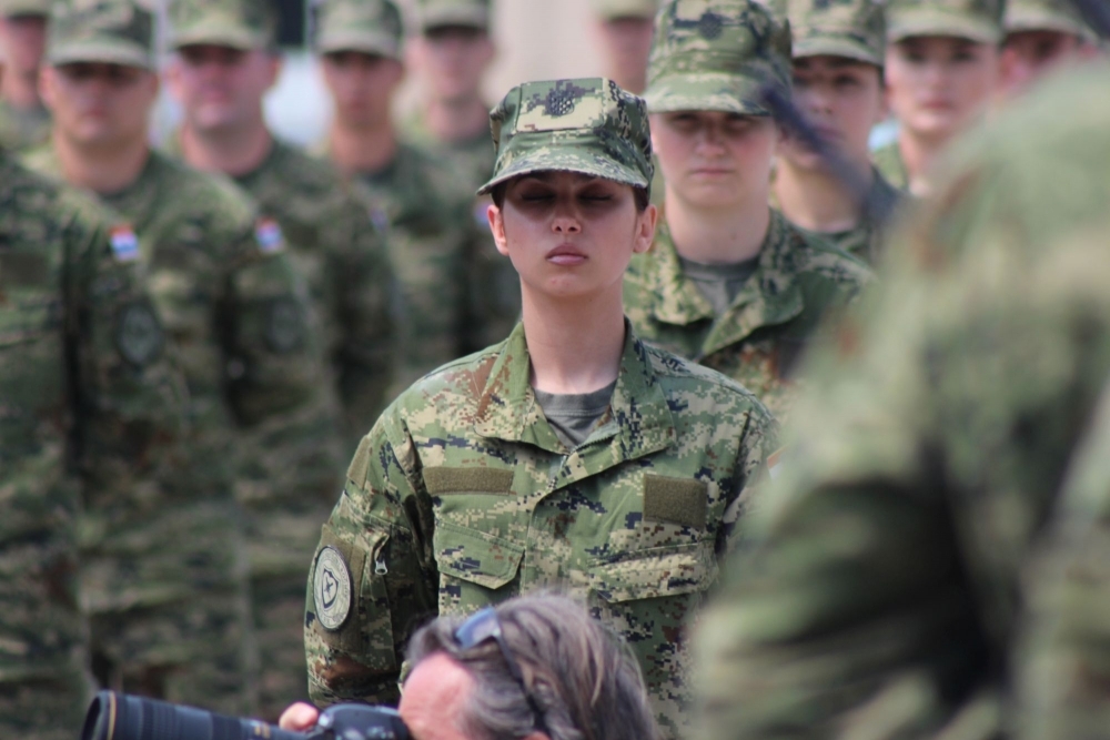 VLADA RH ODLUČILA: Veće plaće za suce, vojnike i 219.000 službenika