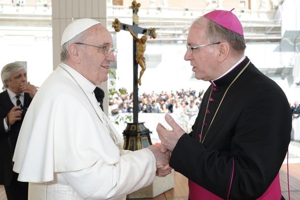 Biskup s maturantima Katoličkih gimnazija na audijenciji kod pape Franje