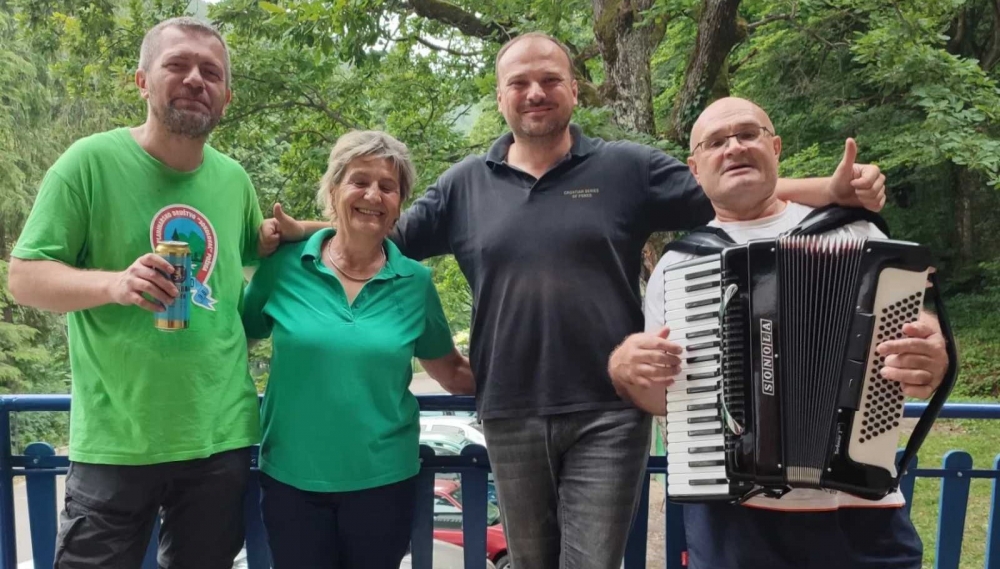 Radna akcija vrijednih članova HPD ’Sokolovac’ za kraj planinarske sezone