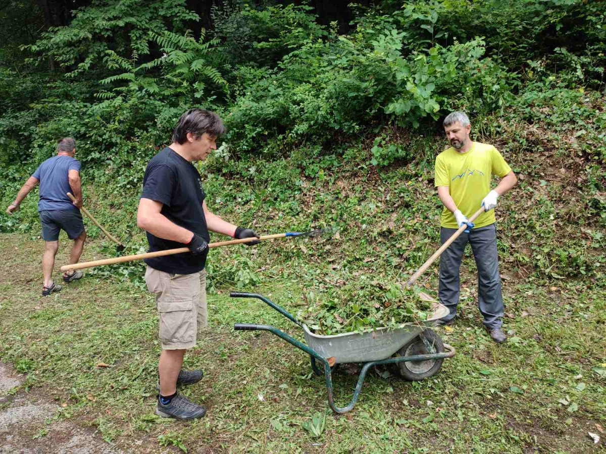 Radna akcija vrijednih članova HPD ’Sokolovac’ za kraj planinarske sezone
