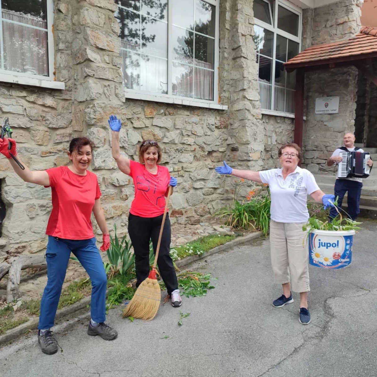 Radna akcija vrijednih članova HPD ’Sokolovac’ za kraj planinarske sezone