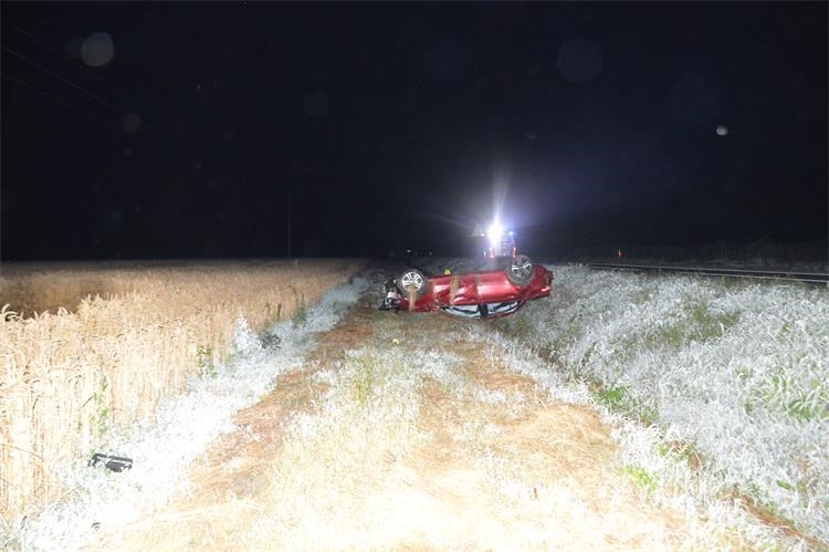 Mladić (18) sletio Mercedesom s ceste: Maloljetni putnik bori se za život dok je 18-godišnjakinja teško ozlijeđena