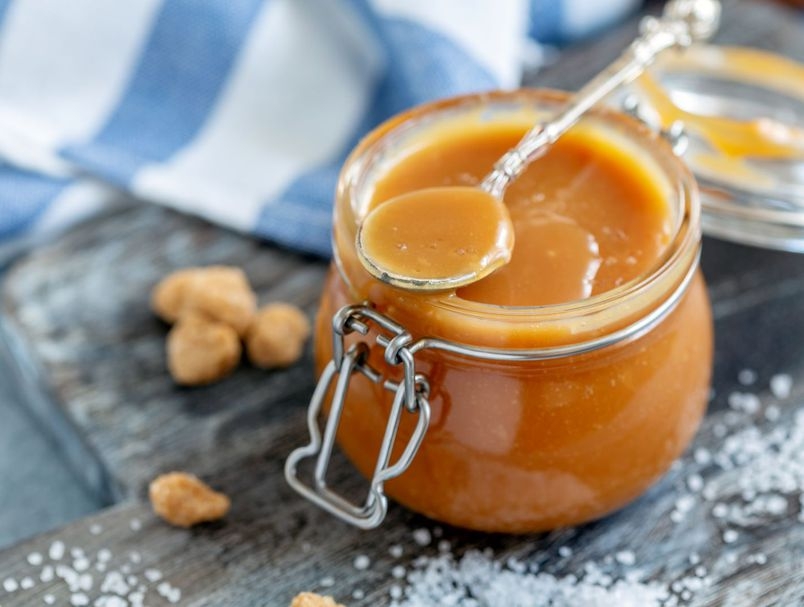 Domaći karamel preljev za sladoled: Gotov prije nego što biste stigli do dućana – i neusporedivo bolji od kupovnog