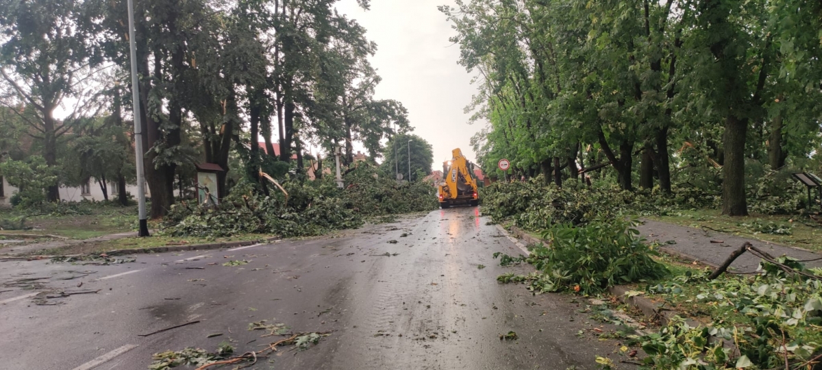 Pleternica i okolica teško stradali u nevremenu, prizori su apokaliptični