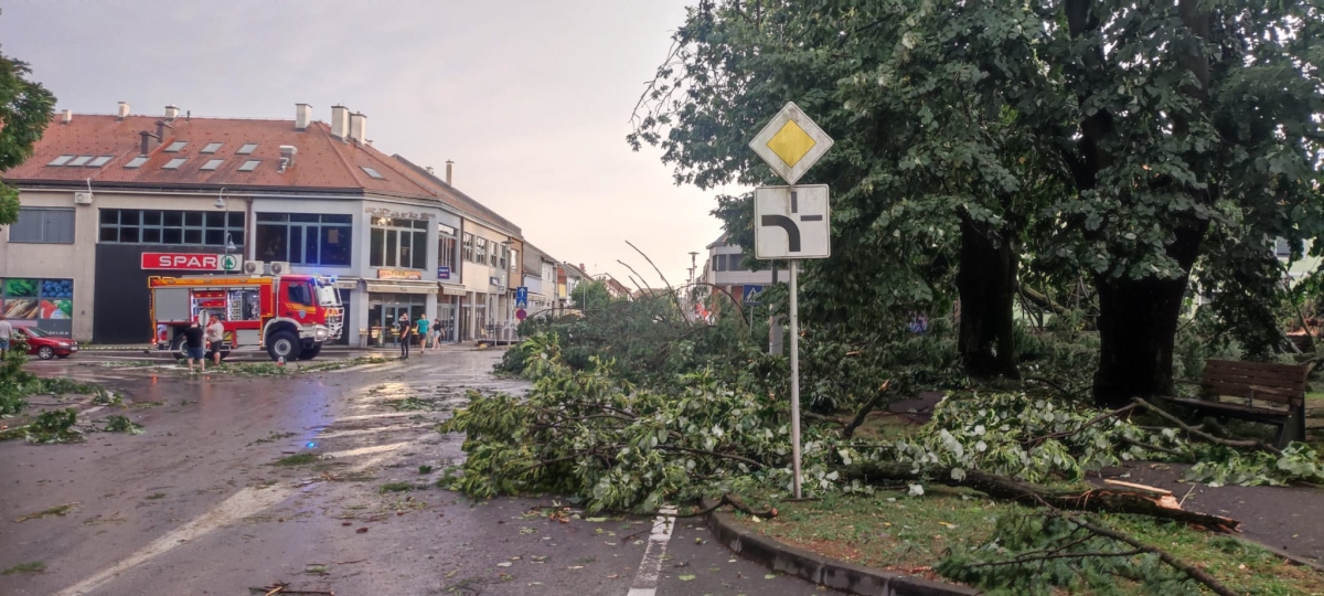 Pleternica i okolica teško stradali u nevremenu, prizori su apokaliptični