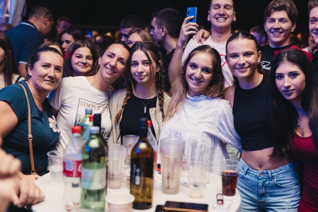 U ponedjeljak, 14.8., spektakl u Vetovu- koncert Željka Samadžića