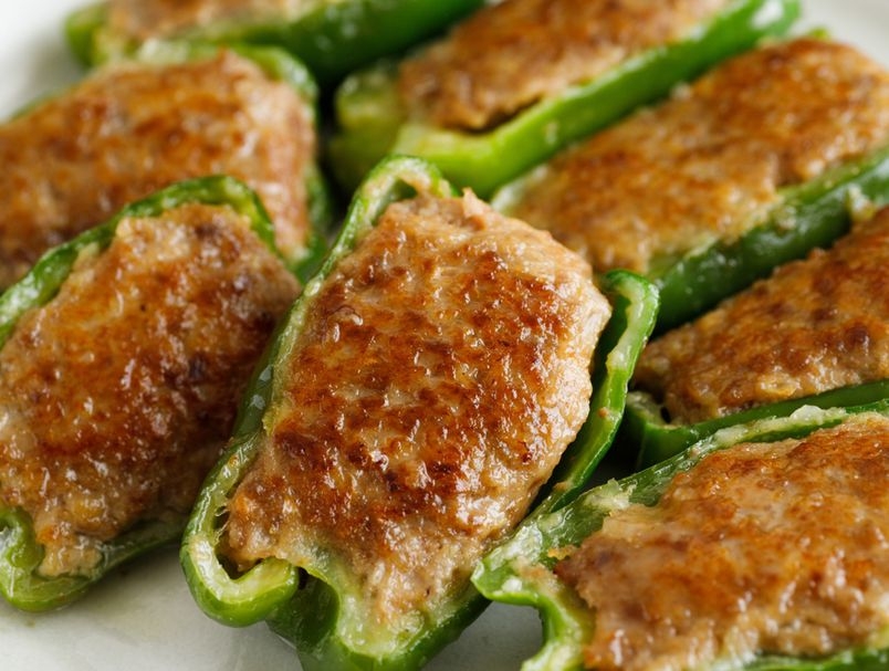 Ručak za 20 minuta: Recept za punjene paprike iz tave kojima je teško odoljeti