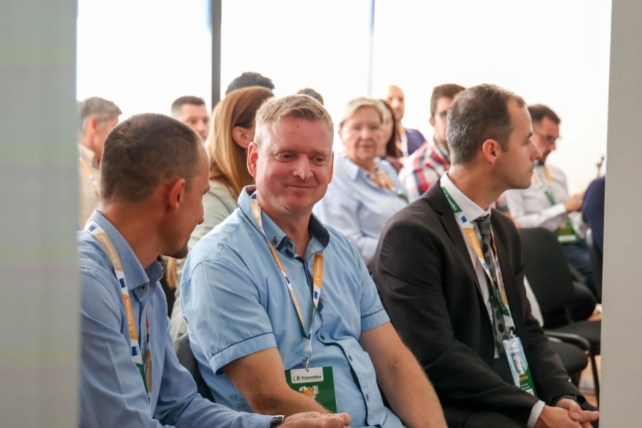 Benefiti razvoja moderne poljoprivredne proizvodnje na znanstveno-stručnom skupu „Pametna poljoprivreda„