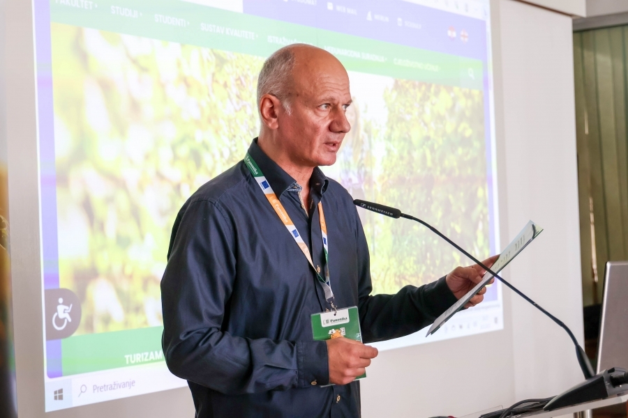 Benefiti razvoja moderne poljoprivredne proizvodnje na znanstveno-stručnom skupu „Pametna poljoprivreda„