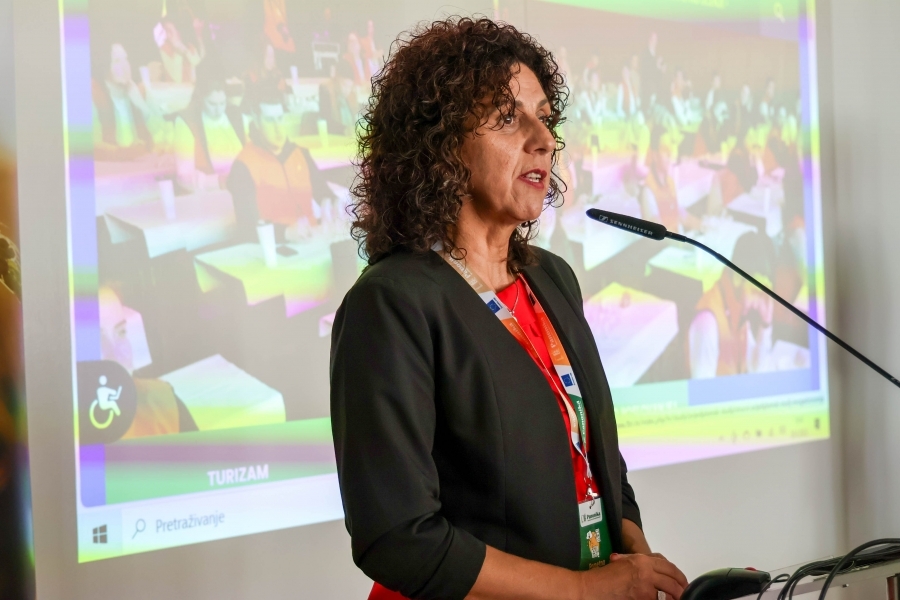 Benefiti razvoja moderne poljoprivredne proizvodnje na znanstveno-stručnom skupu „Pametna poljoprivreda„