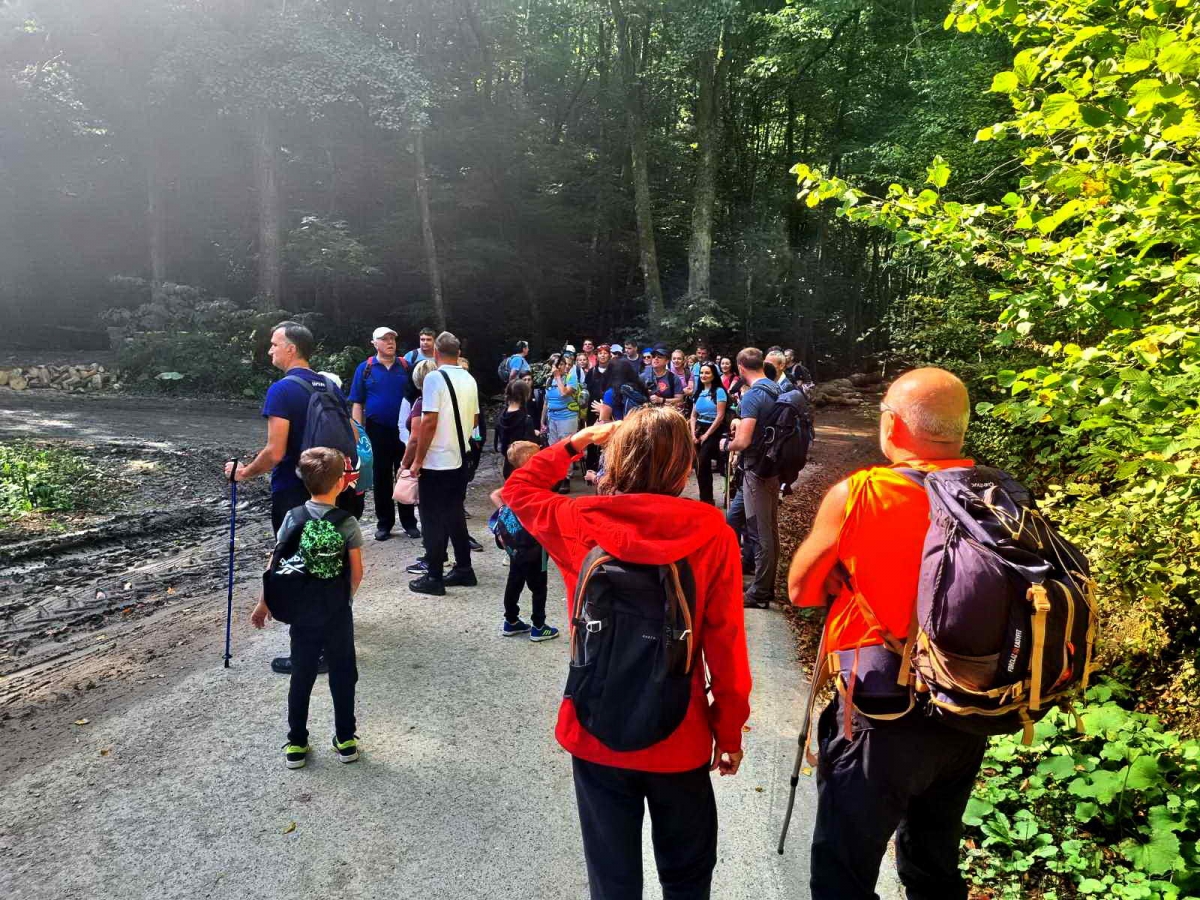 HPD Gojzerica Požega: Izlet za slijepe i slabovidne osobe „Pruži mi ruku“