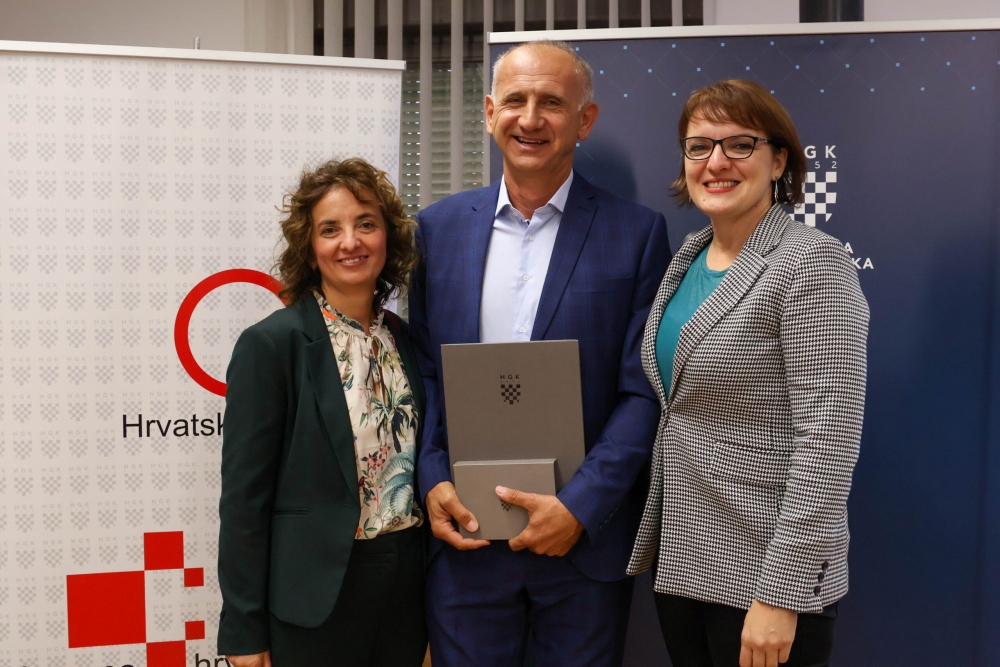 Oroz pharm iz Pleternice dobitnik Zlatne kune: “Važno je ohrabriti mlade i prenijeti poruku da ne strahuju od neuspjeha”