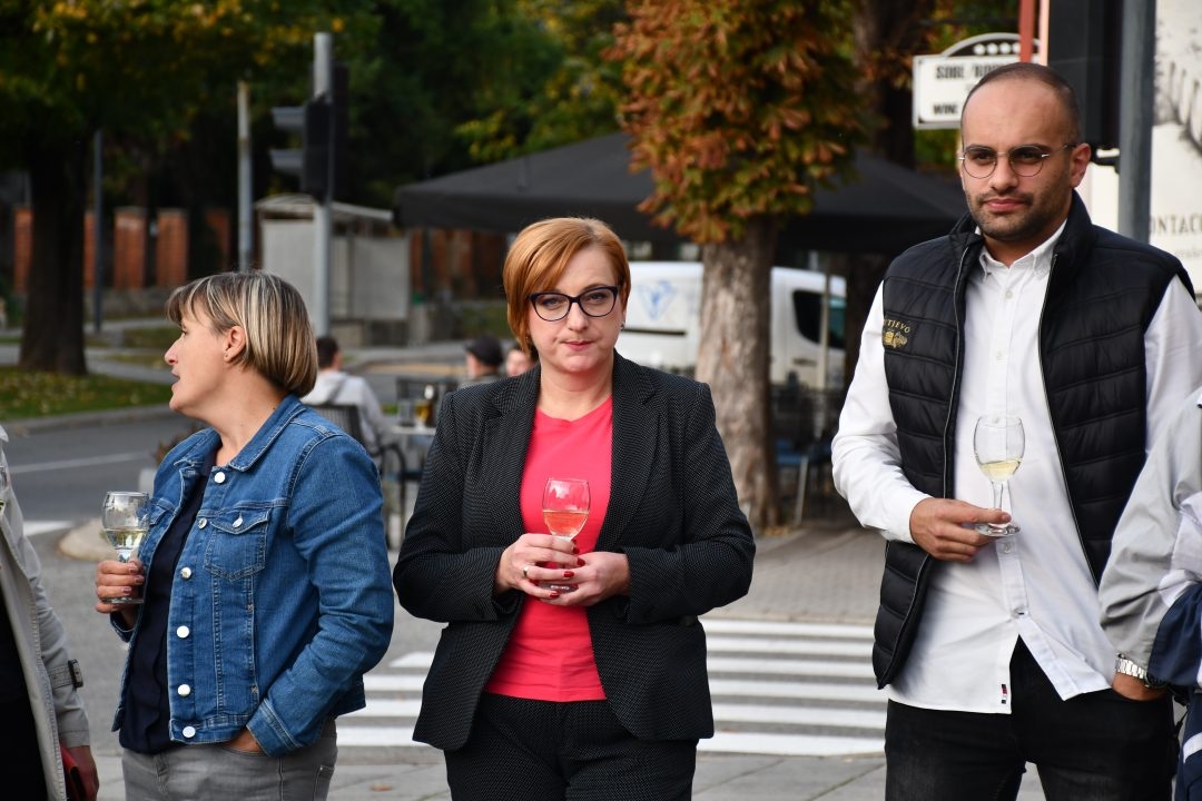 FOTO: Berbom vinograda na Trgu graševine vinari obilježili završetak berbe grožđa