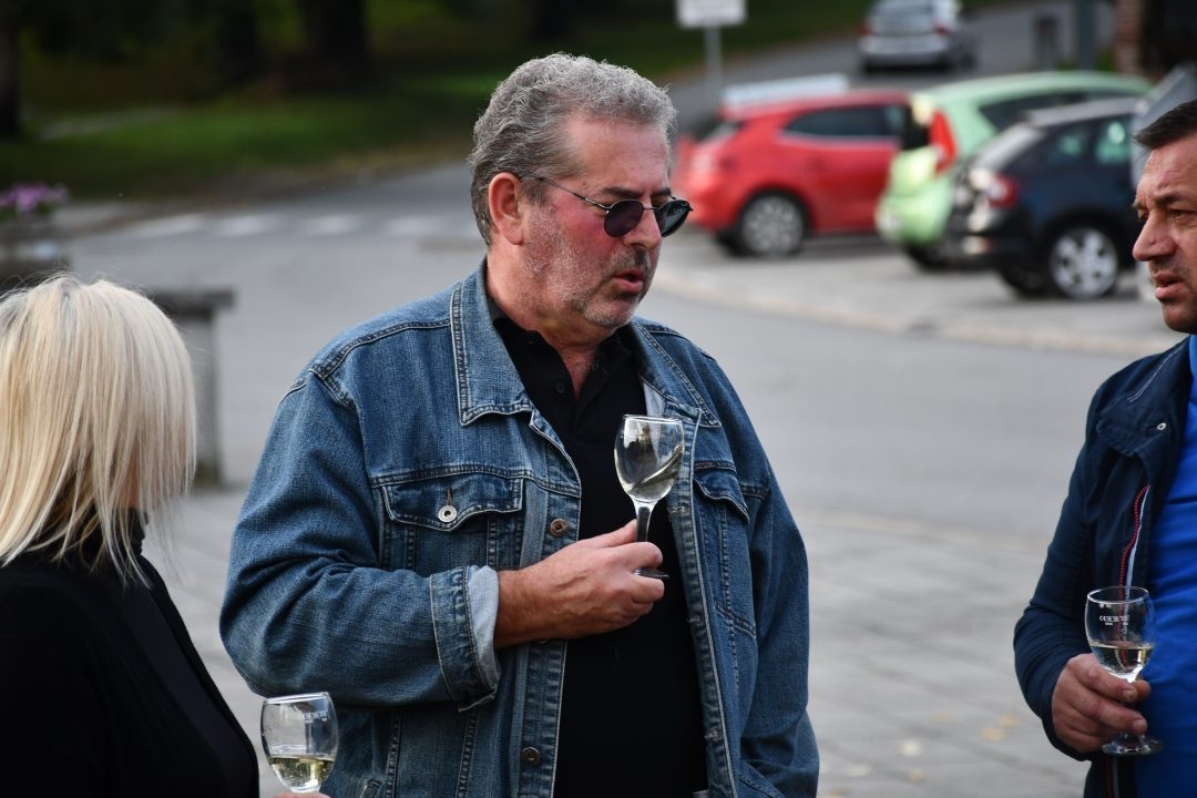 FOTO: Berbom vinograda na Trgu graševine vinari obilježili završetak berbe grožđa