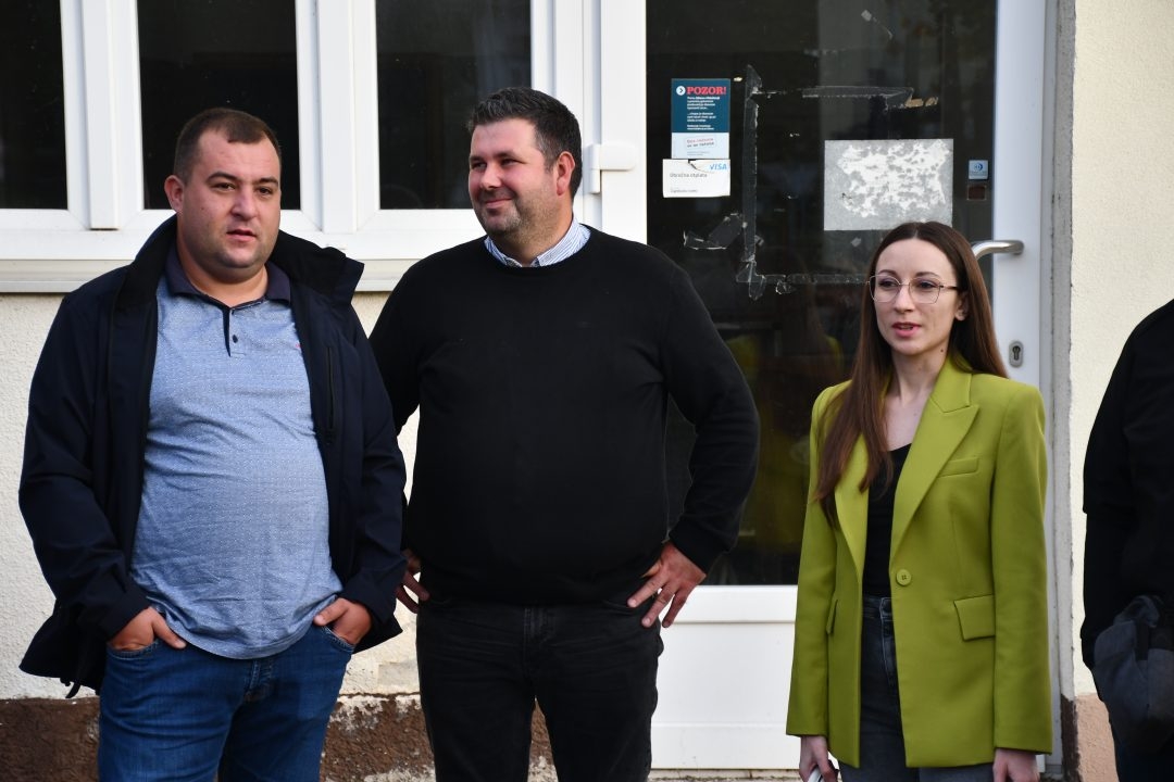 FOTO: Berbom vinograda na Trgu graševine vinari obilježili završetak berbe grožđa