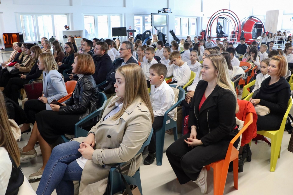 U Novskoj održan nacionalni susret učitelja i drugih odgojno-obrazovnih djelatnika katoličkih škola u okviru projekta „Ready-STEM-Grow“