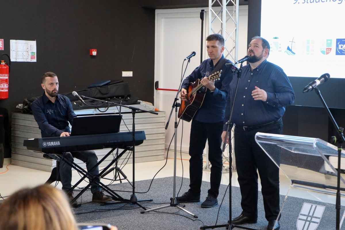 U Novskoj održan nacionalni susret učitelja i drugih odgojno-obrazovnih djelatnika katoličkih škola u okviru projekta „Ready-STEM-Grow“