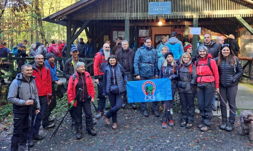 Planinari HPD-a ’Sokolovac’ u pohodu na najviši vrh Slavonije