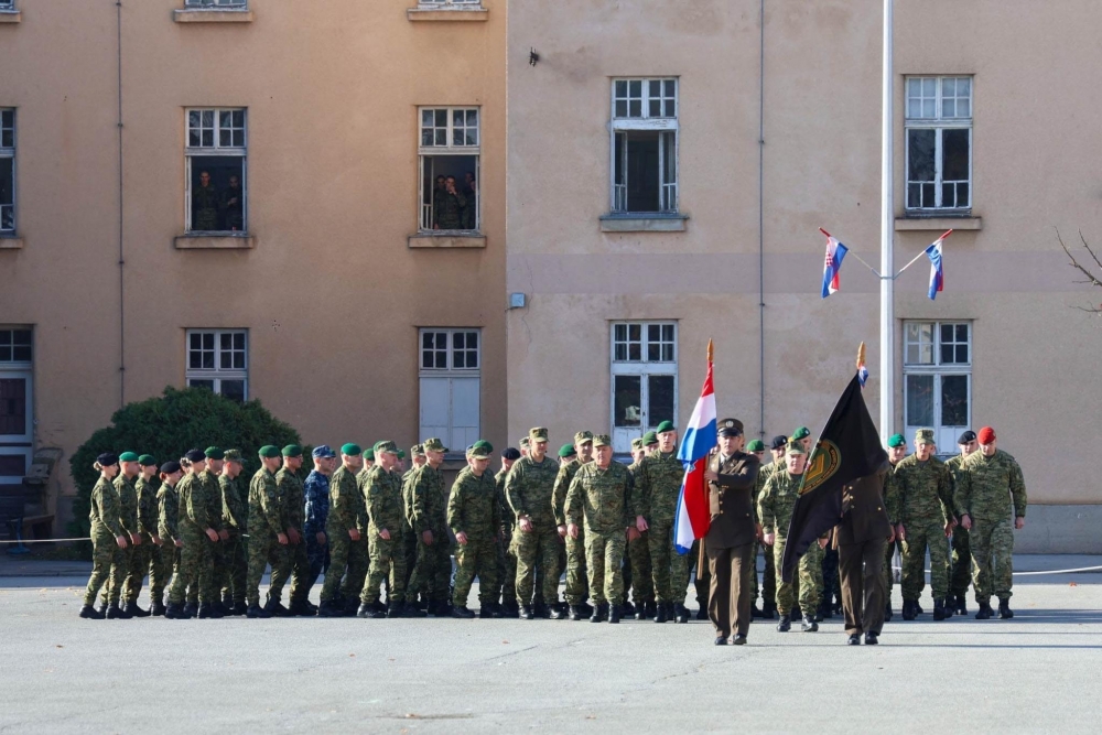Svečana promocija prvog naraštaja Izobrazbe za prvu dočasničku dužnost: „Danas prestajete biti vođeni i postajete vođe“