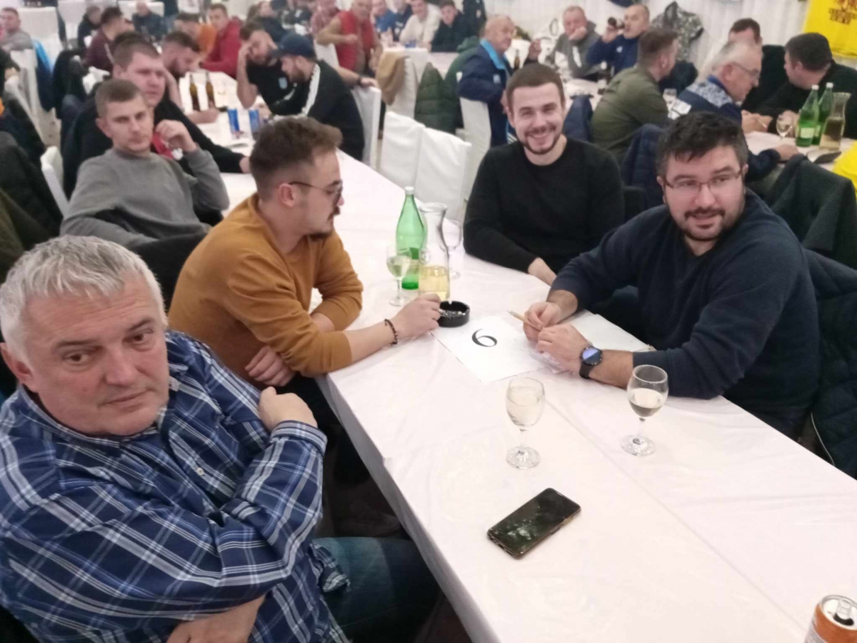 FOTO: Na mega nogometnom kvizu u Zagrađu natjecalo se 26 ekipa, najviše pokazali Osječani