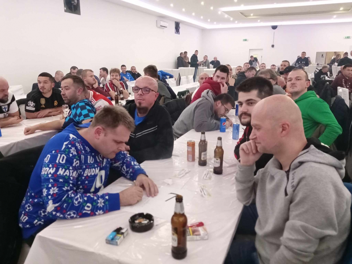 FOTO: Na mega nogometnom kvizu u Zagrađu natjecalo se 26 ekipa, najviše pokazali Osječani