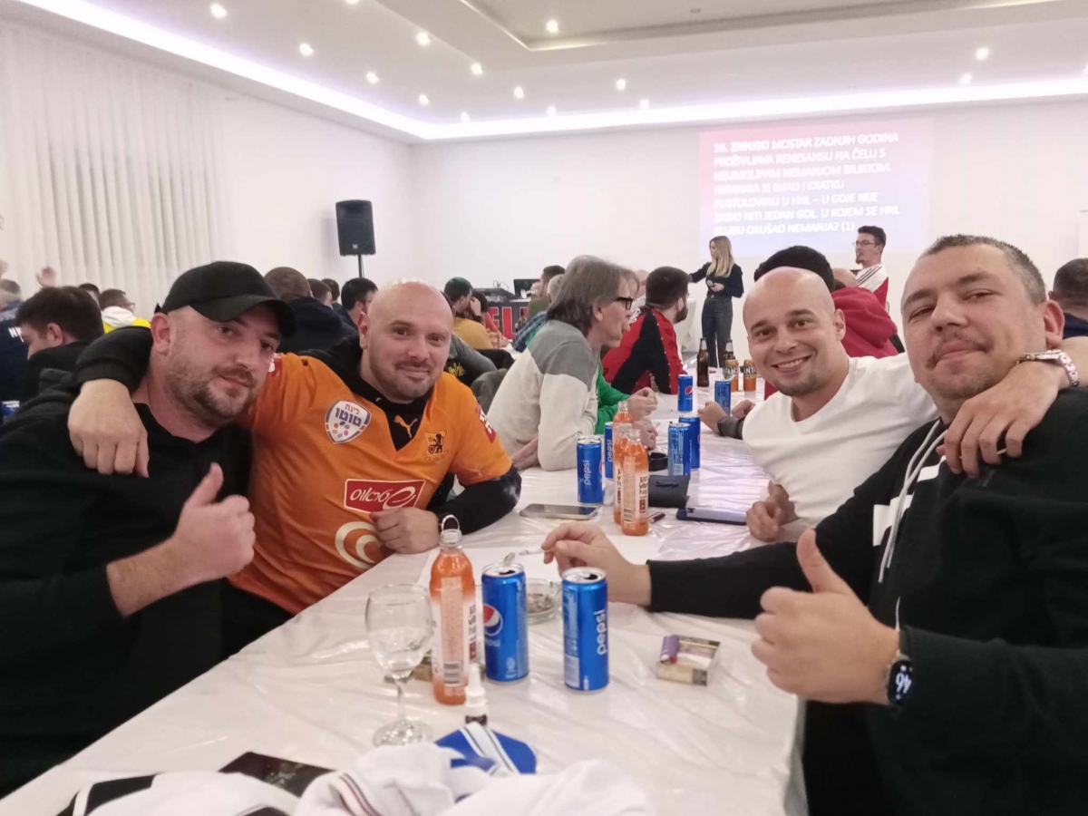 FOTO: Na mega nogometnom kvizu u Zagrađu natjecalo se 26 ekipa, najviše pokazali Osječani