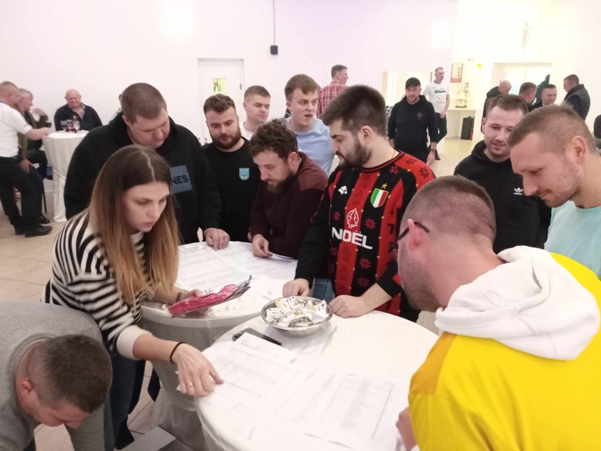 FOTO: Na mega nogometnom kvizu u Zagrađu natjecalo se 26 ekipa, najviše pokazali Osječani