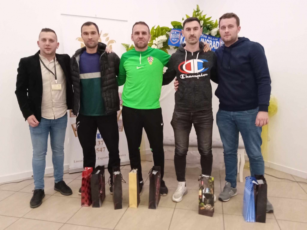 FOTO: Na mega nogometnom kvizu u Zagrađu natjecalo se 26 ekipa, najviše pokazali Osječani