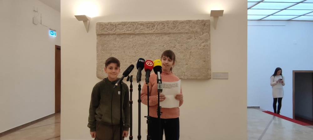 Vijećnici DGV Požega Ines i Patrik u Hrvatskom saboru