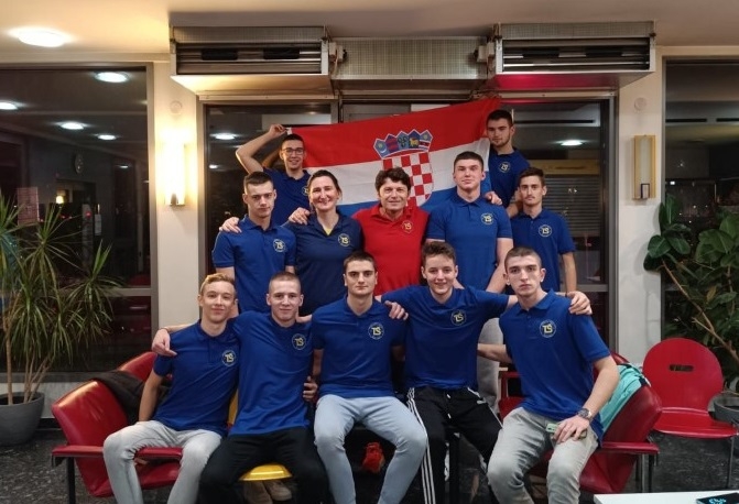 Na mobilnosti u Frankfurtu bili su i požeški učenici Tehničke škole- elektroinstalateri, autolimari i automehatroničari