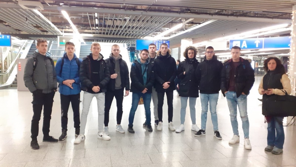 Na mobilnosti u Frankfurtu bili su i požeški učenici Tehničke škole- elektroinstalateri, autolimari i automehatroničari