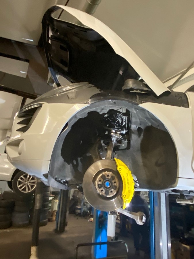 Na mobilnosti u Frankfurtu bili su i požeški učenici Tehničke škole- elektroinstalateri, autolimari i automehatroničari