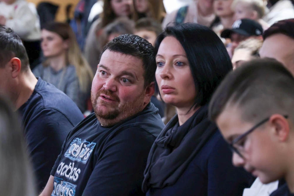 Učenici Osnovne škole Lipik priredbom stavili naglasak na prave božićne vrijednosti