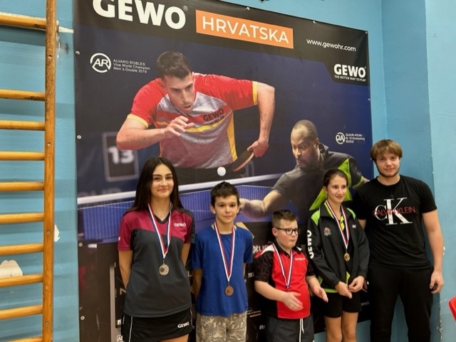 FOTO: Božićni turnir stolnoteniskog kluba Požega