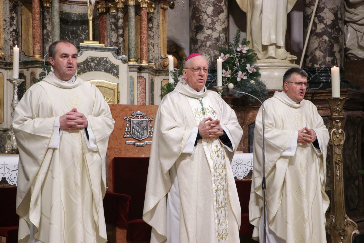 Svetkovina Bogojavljenja u požeškoj Katedrali