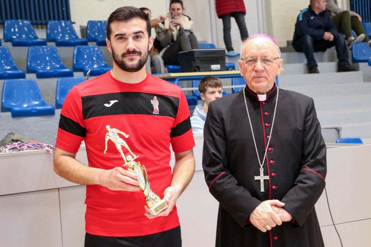 FOTO: Završnica Katoličke malonogometne lige Požeške biskupije