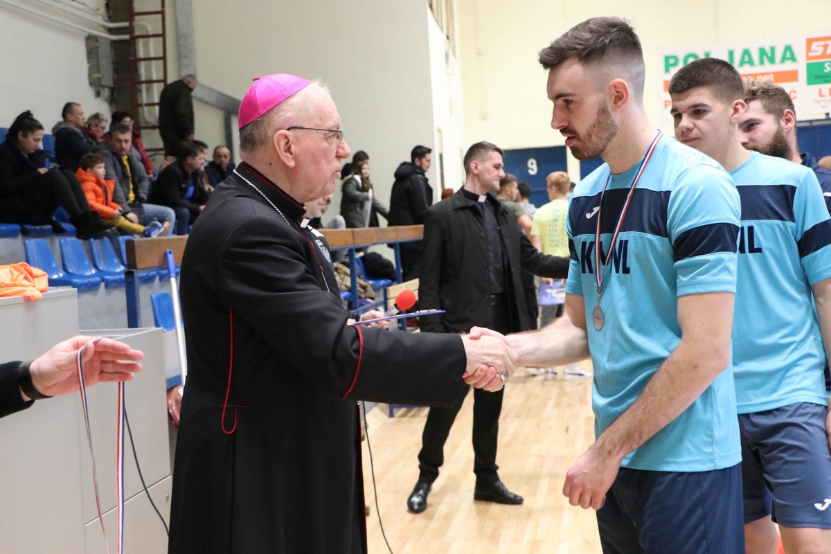 FOTO: Završnica Katoličke malonogometne lige Požeške biskupije