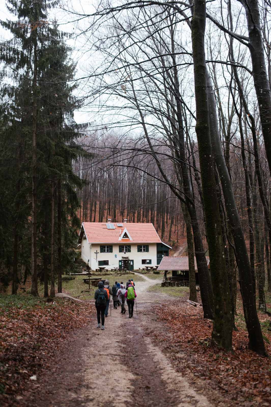 FOTO: Planinari HPD Gojzerica na izletu Samoborskim gorjem