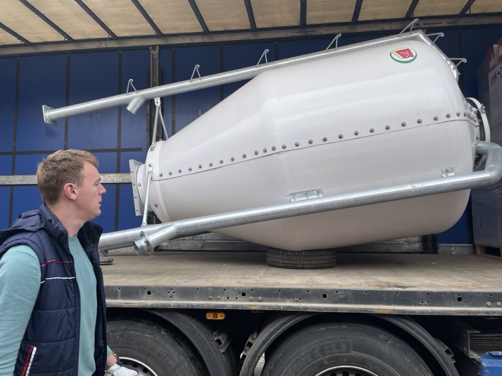 Učeničkoj zadruzi Ratarnica stigao silos za heljdu i pir