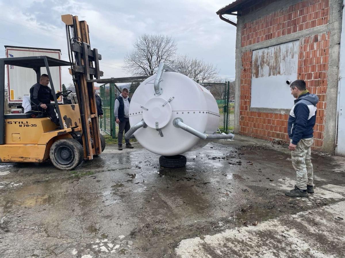 Učeničkoj zadruzi Ratarnica stigao silos za heljdu i pir